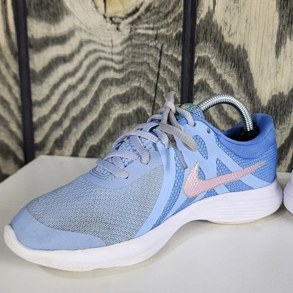Nike Revolution 4 Light Blue Girls Size US 7Y Running Sneakers Shoes BV7441-400 - Picture 11 of 12